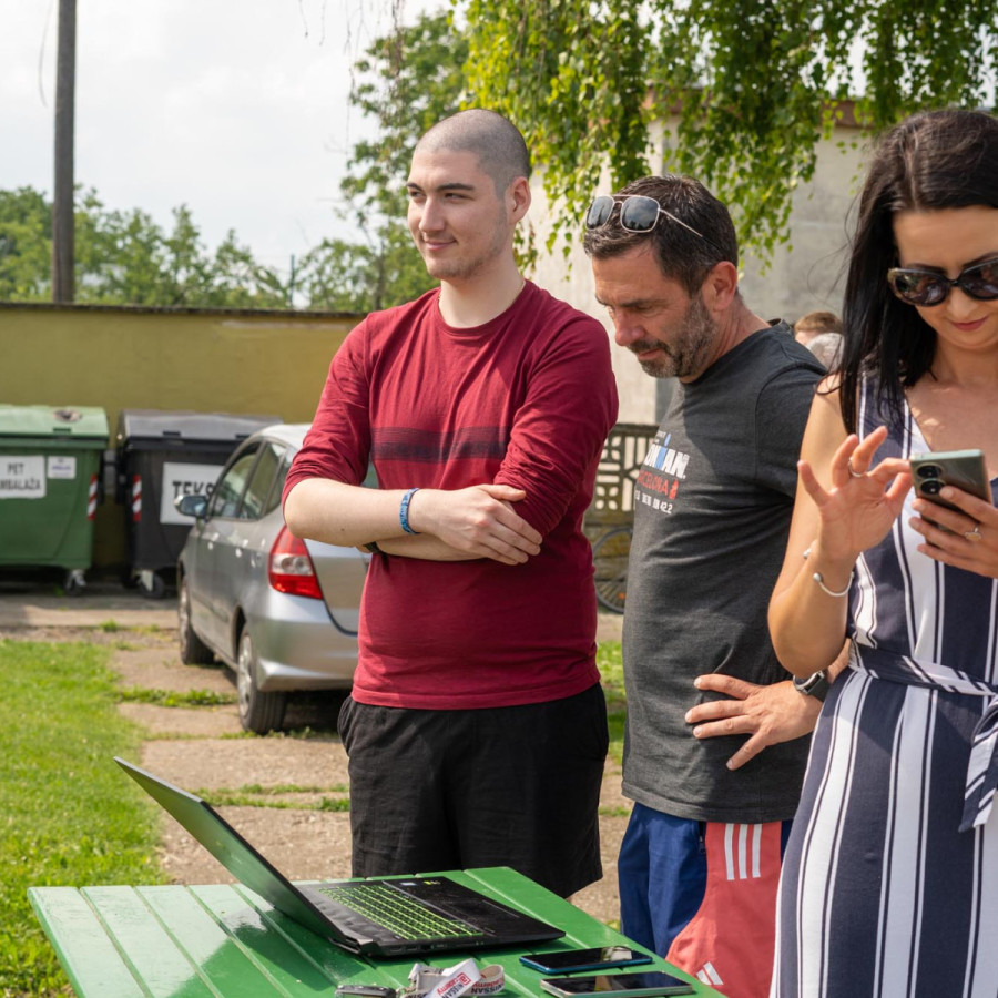 Svinjarevačkih 1200 (Svinjarevačkih 1200)