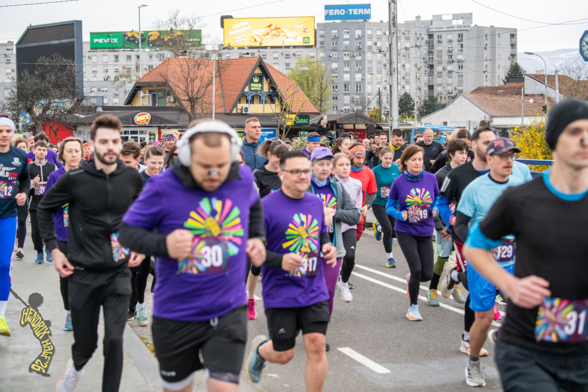 Petica (17. Hendrix Half)