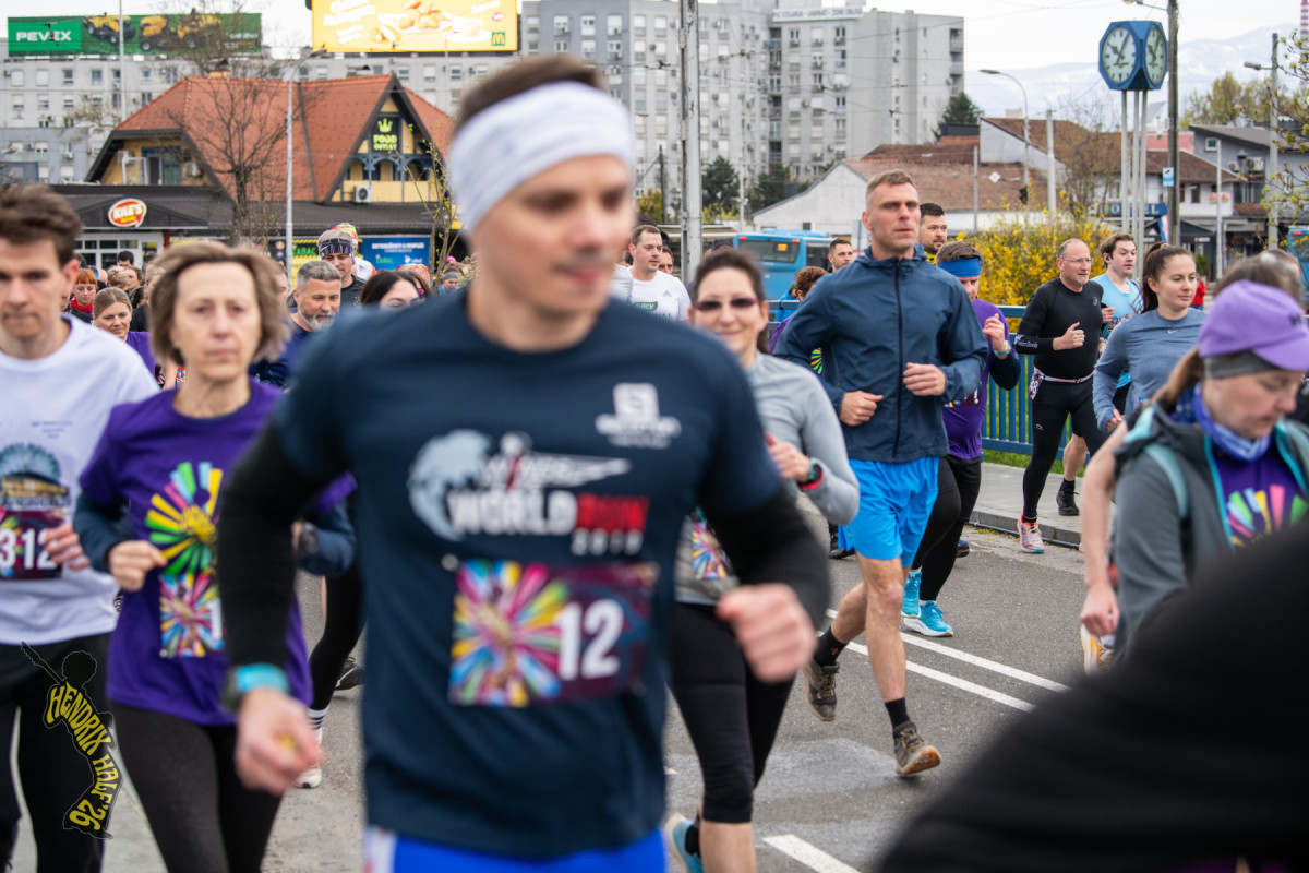 Petica (17. Hendrix Half)