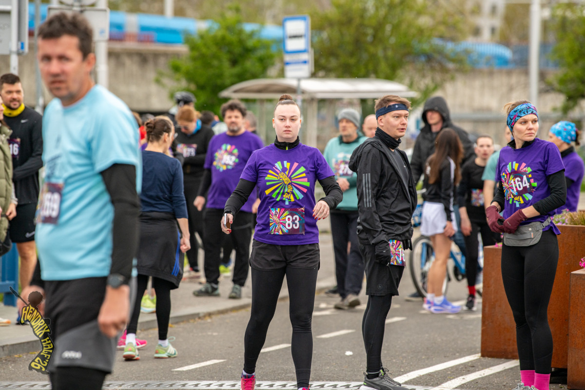 Petica (17. Hendrix Half)