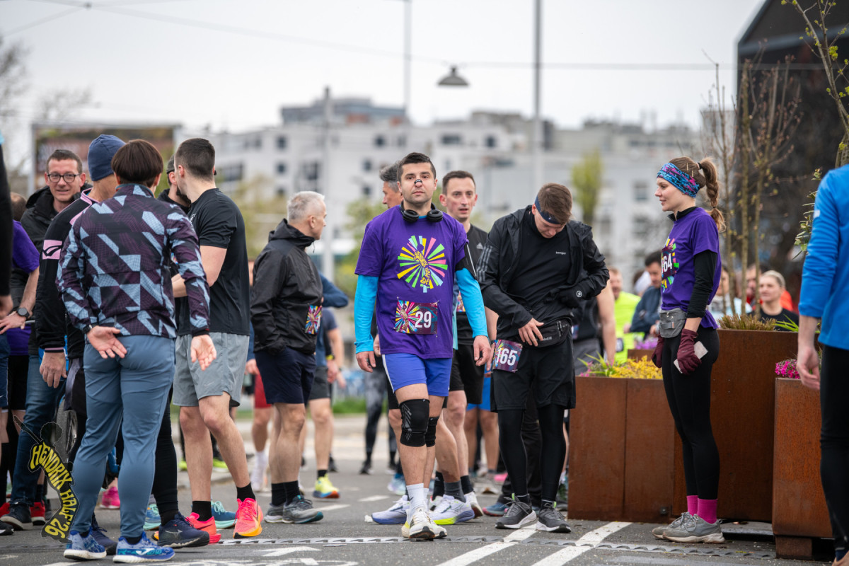 Petica (17. Hendrix Half)