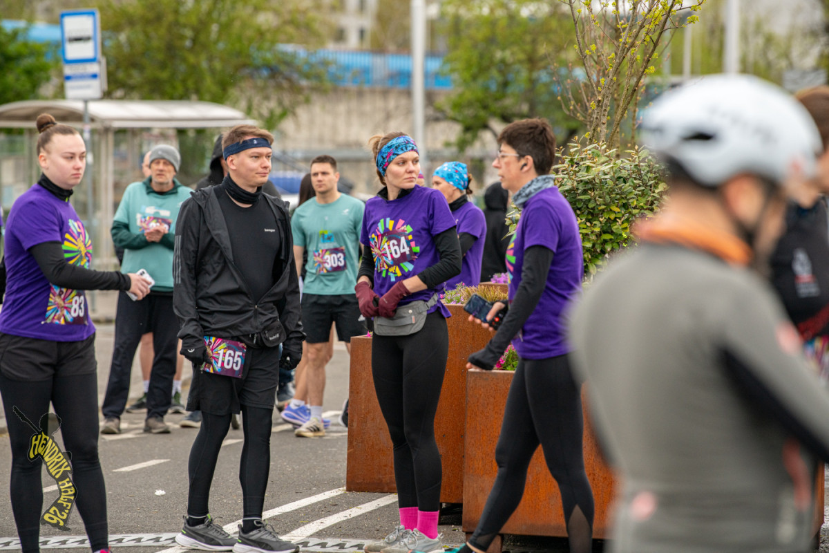 Petica (17. Hendrix Half)